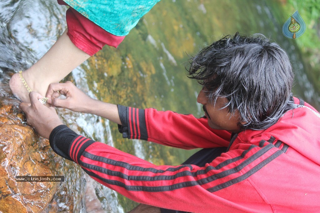 Priya Premalo Pream Stills and Walls - 7 / 69 photos