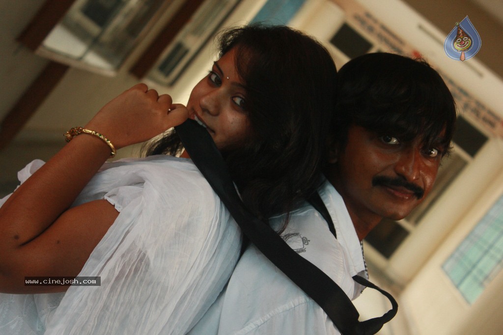 Priya Premalo Pream Stills and Walls - 24 / 69 photos