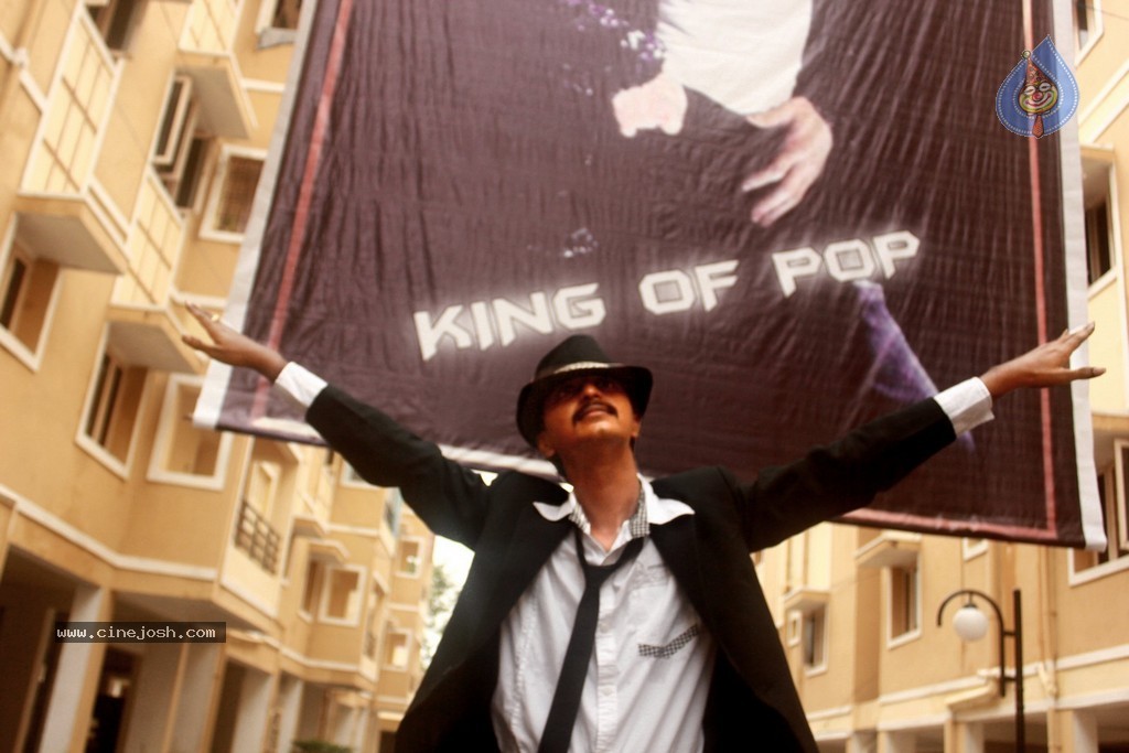 Priya Premalo Pream Stills n Walls - 26 / 90 photos