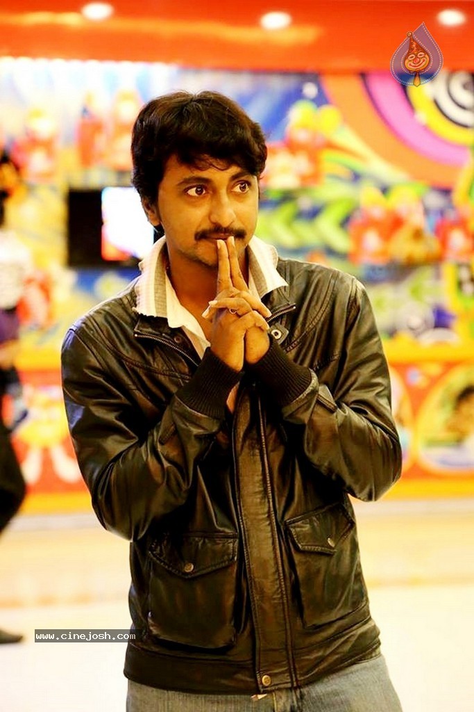 Priya Premalo Pream Stills n Walls - 28 / 90 photos