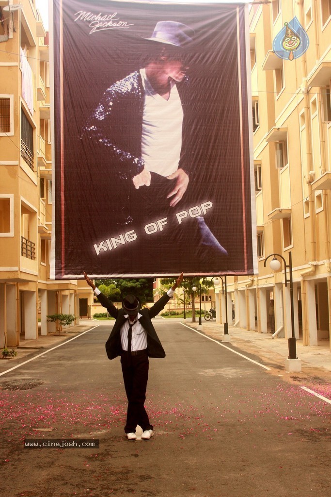 Priya Premalo Pream Stills n Walls - 43 / 90 photos