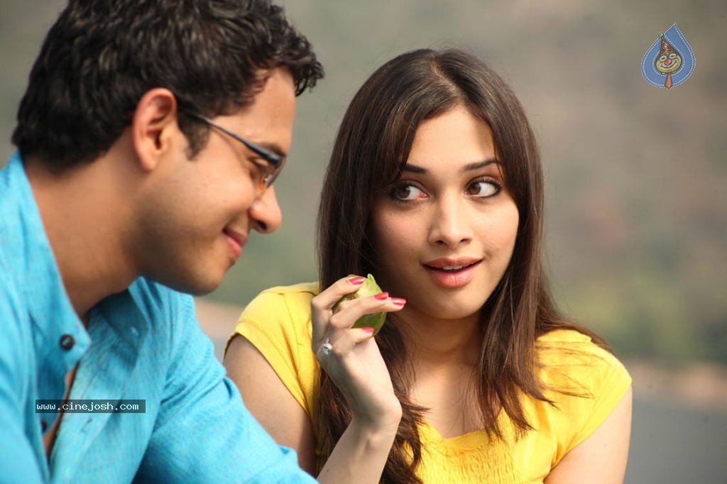 Priya Priyatama Movie Stills - 16 / 55 photos