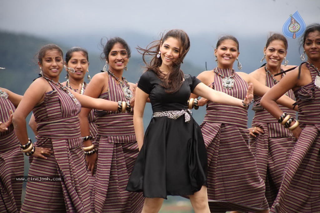 Priya Priyatama Movie Stills - 29 / 55 photos