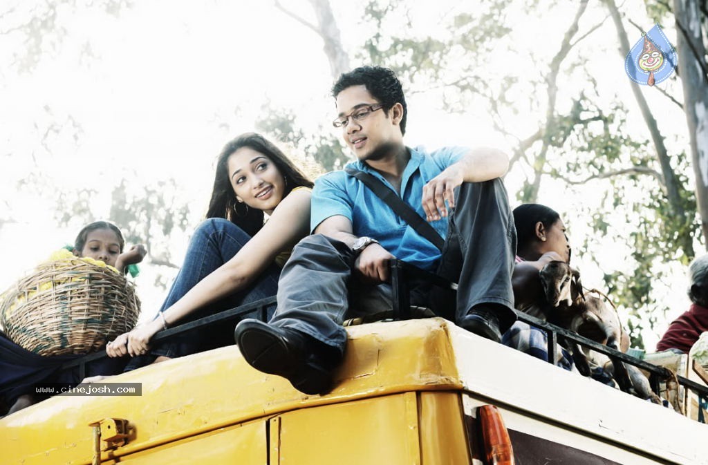 Priya Priyatama Movie Stills - 32 / 55 photos