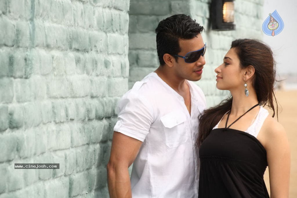 Priya Priyatama Movie Stills - 54 / 55 photos