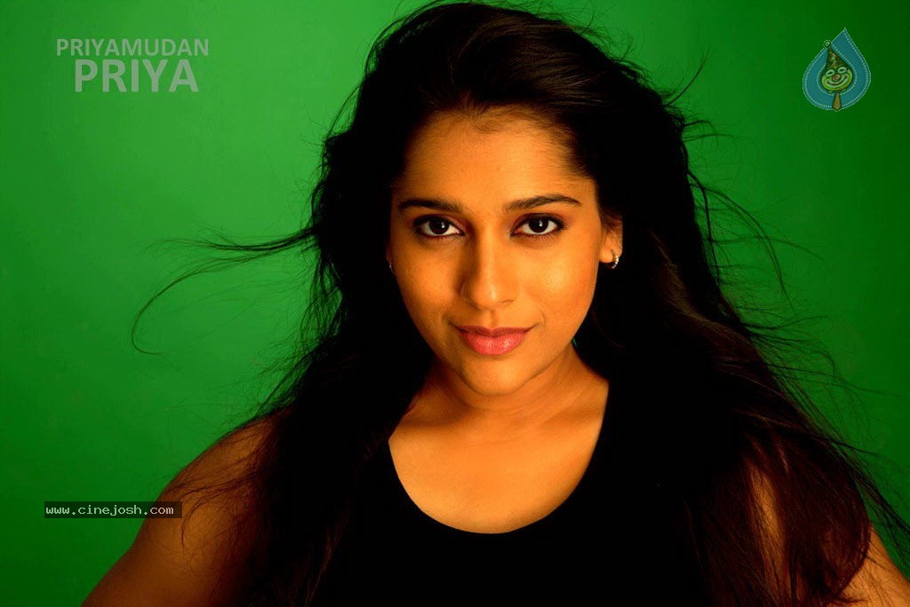 Priyamudan Priya Tamil Movie Stills - 23 / 111 photos