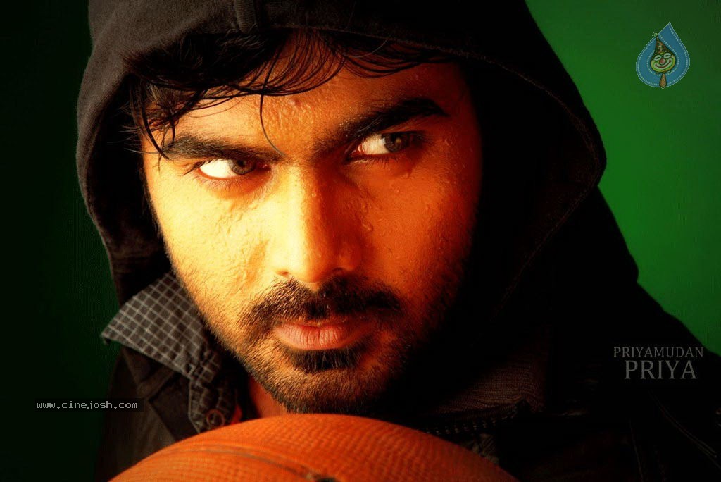 Priyamudan Priya Tamil Movie Stills - 48 / 111 photos