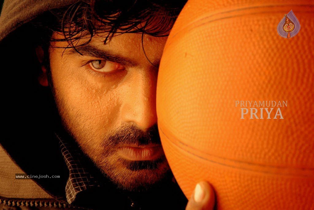 Priyamudan Priya Tamil Movie Stills - 50 / 111 photos