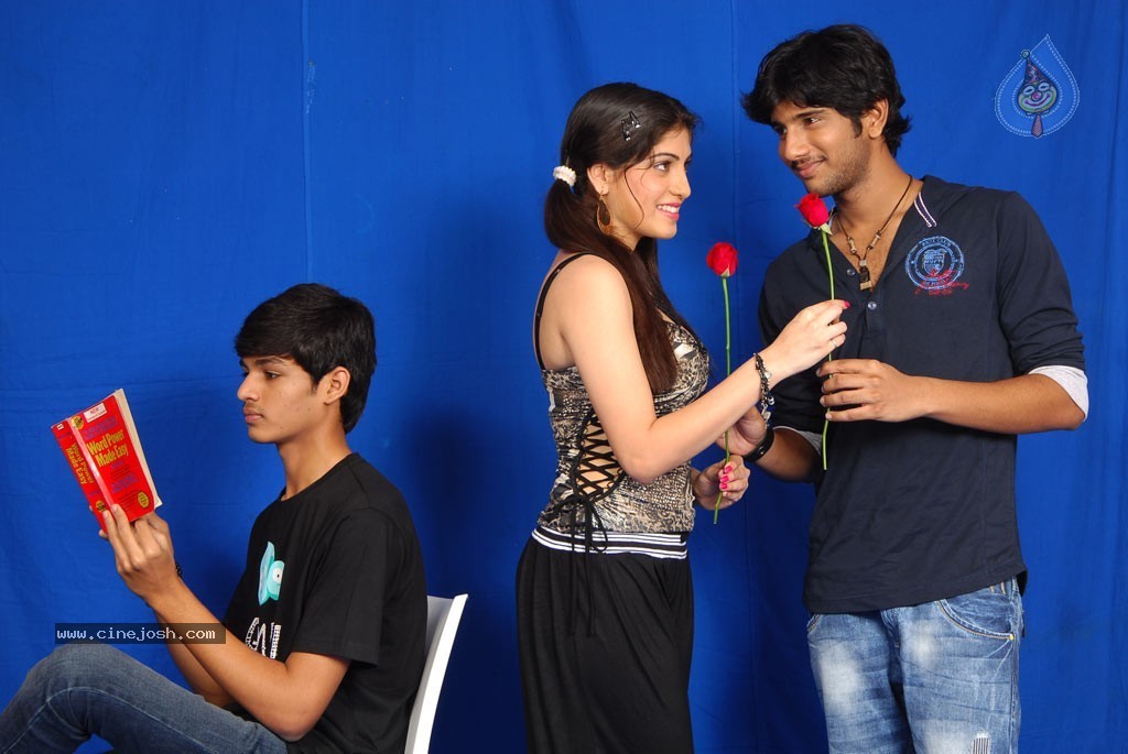 Pudhu Varusham Tamil Movie Stills - 45 / 61 photos