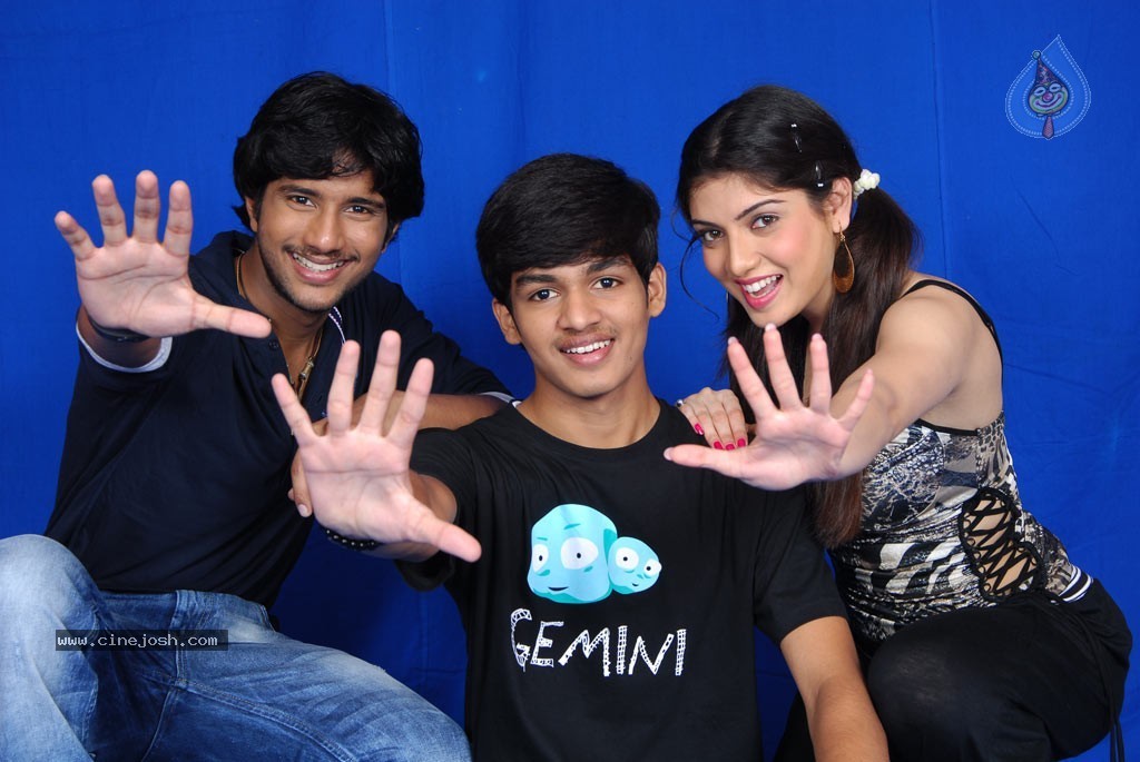Pudhu Varusham Tamil Movie Stills - 56 / 61 photos