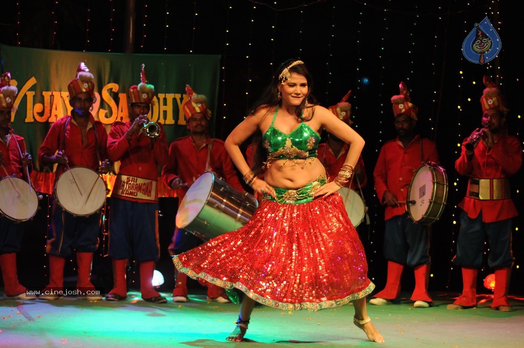 Pustakamlo Konnipageelu Missing New Stills - 11 / 66 photos