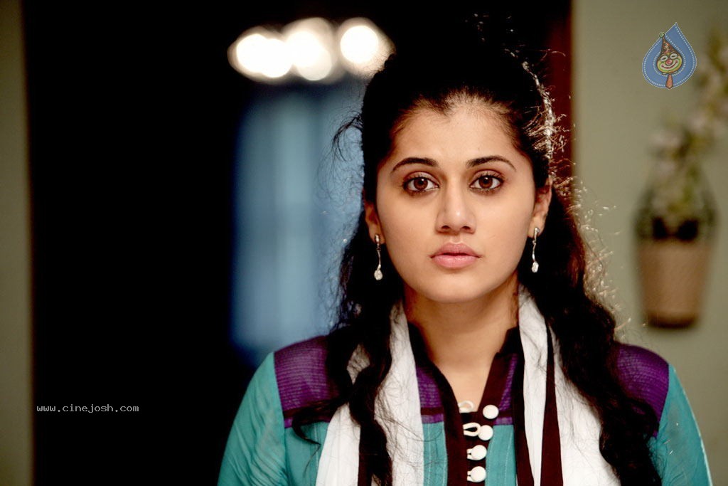 Puthuvai Managaram Tamil Movie Stills - 64 / 75 photos