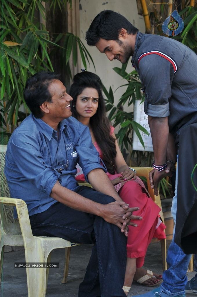 Pyar Mein Padipoyane Gallery - 22 / 36 photos