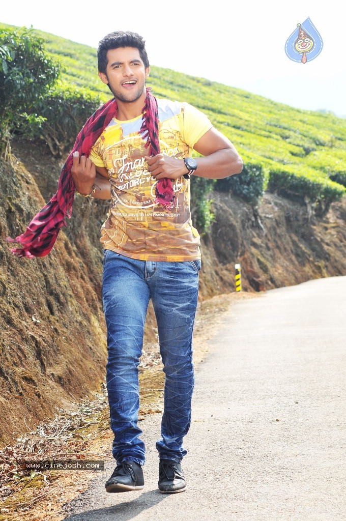 Pyar Mein Padipoyane New Stills - 6 / 39 photos