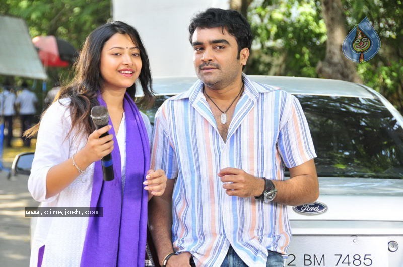 Ra Ra Tamil Movie New Stills - 57 / 59 photos