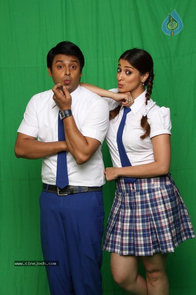 Raai Laxmi's Sowcarpet Tamil Movie Stills - 7 / 43 photos