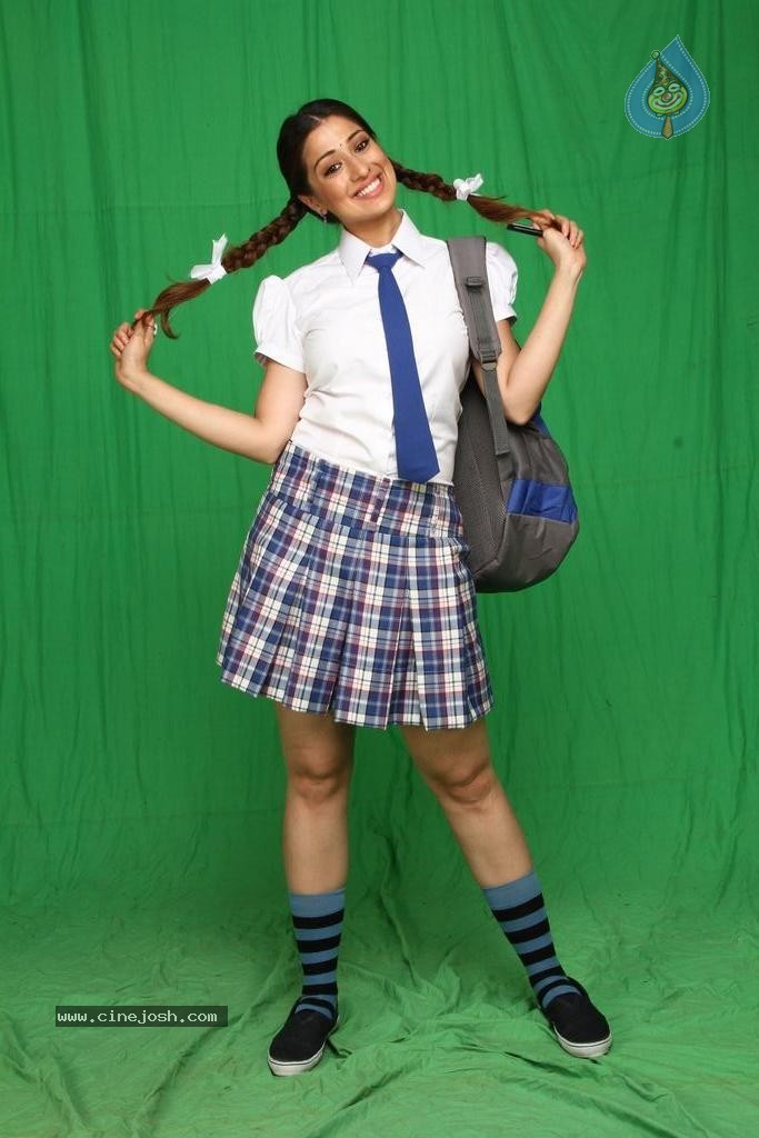 Raai Laxmi's Sowcarpet Tamil Movie Stills - 10 / 43 photos