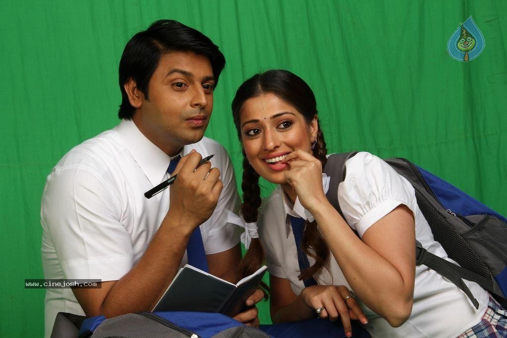 Raai Laxmi's Sowcarpet Tamil Movie Stills - 35 / 43 photos