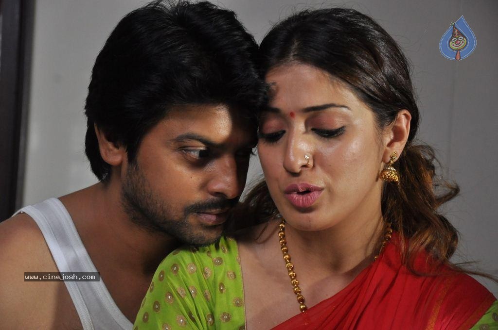 Raai Laxmi's Sowcarpet Tamil Movie Stills - 37 / 43 photos