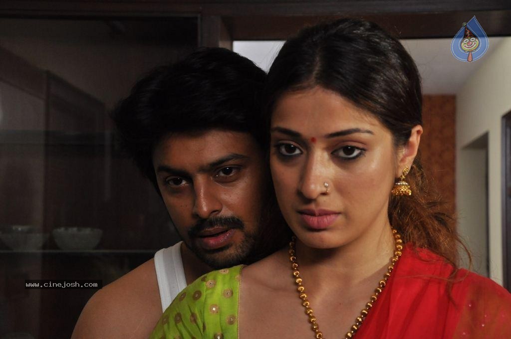 Raai Laxmi's Sowcarpet Tamil Movie Stills - 38 / 43 photos