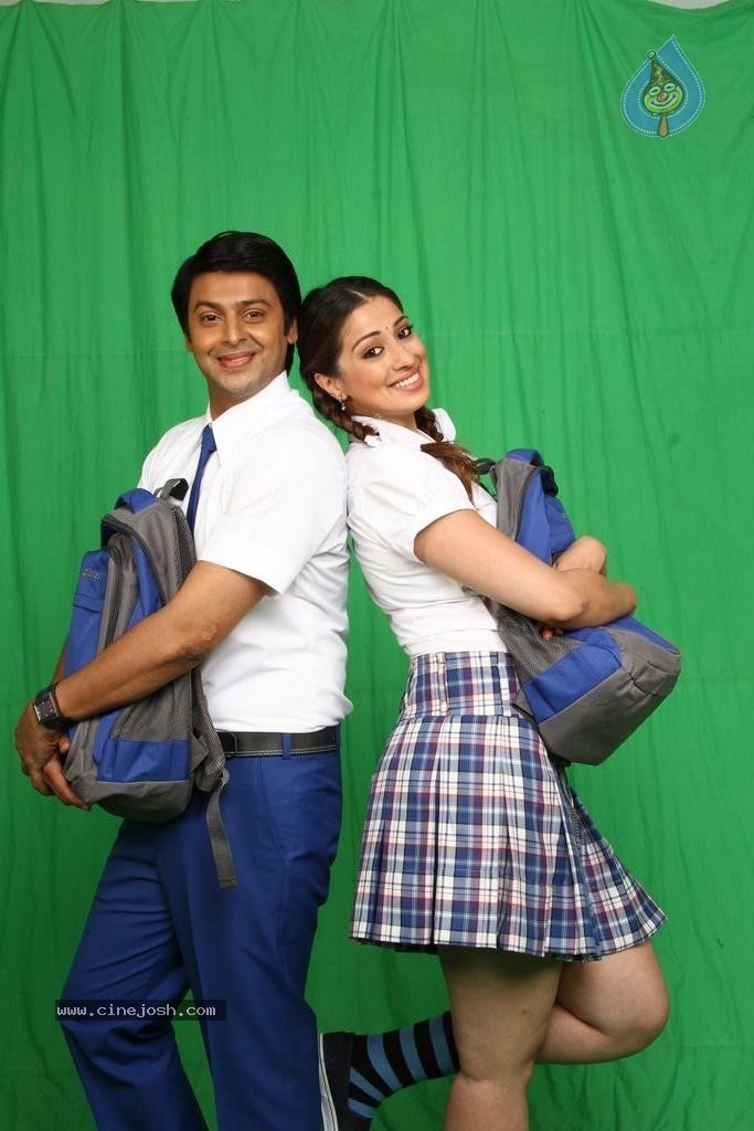 Raai Laxmi's Sowcarpet Tamil Movie Stills - 42 / 43 photos