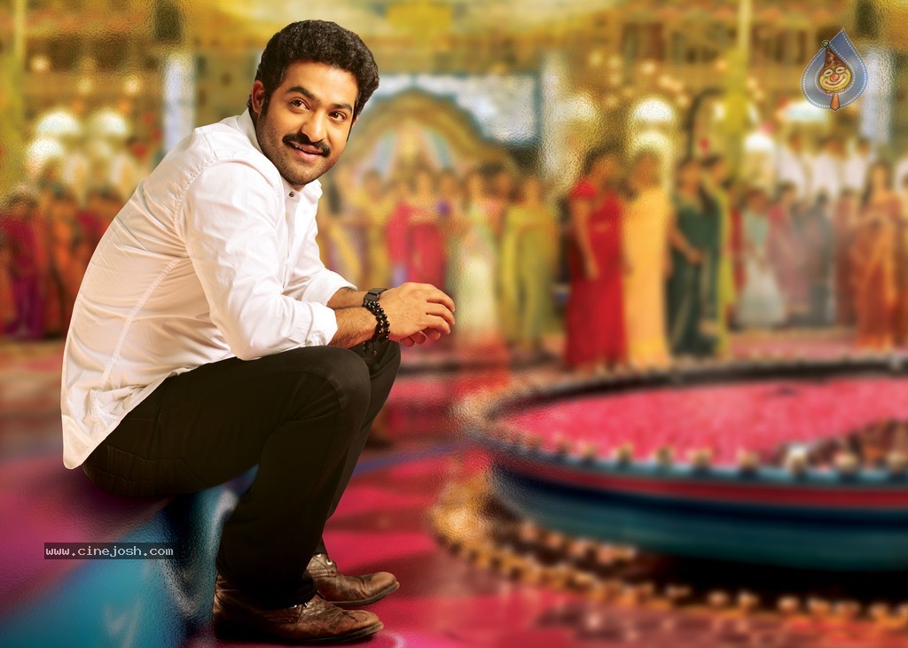 Rabhasa Movie Photos - 7 / 7 photos