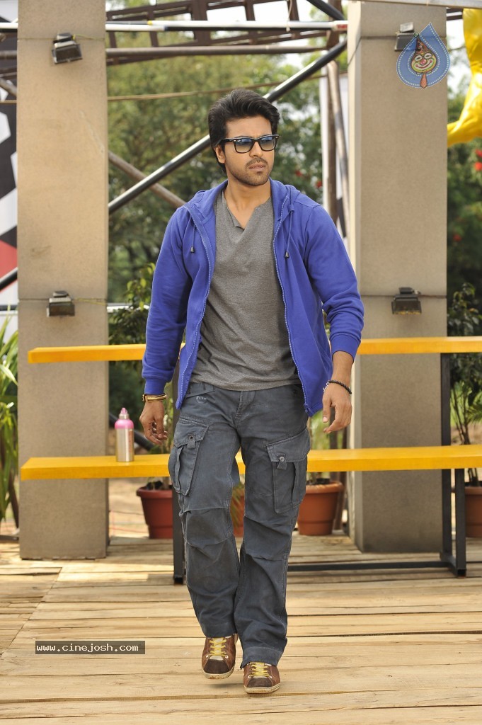 Rachcha Movie Latest Stills - 9 / 15 photos