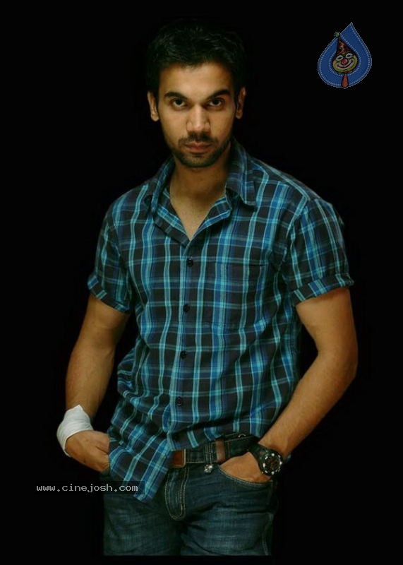 Ragini MMS Movie Stills - 9 / 16 photos