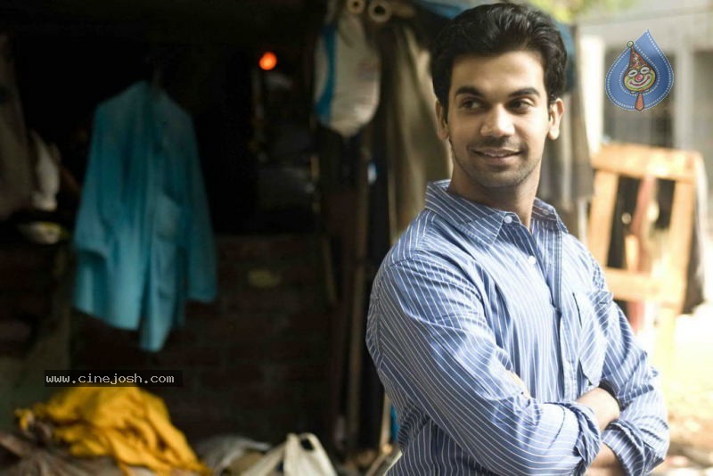 Ragini MMS Movie Stills - 10 / 16 photos