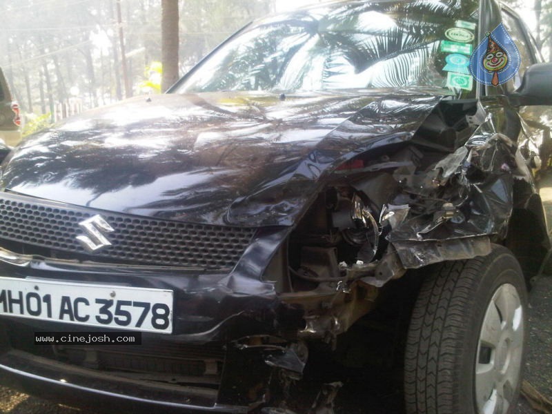 Ragini MMS Movie Stills - 13 / 16 photos