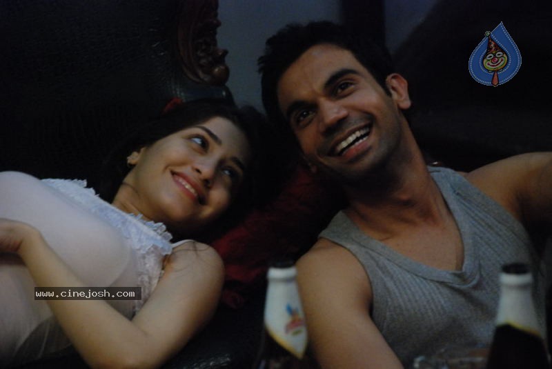 Ragini MMS Movie Stills - 17 / 17 photos