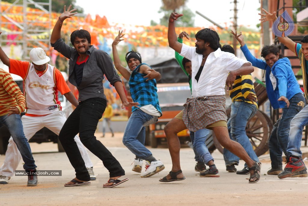 Railway Station Movie Photos - 47 / 61 photos