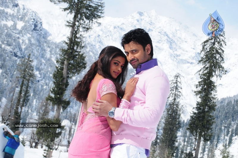 Raaj Movie Latest Stills - 9 / 14 photos