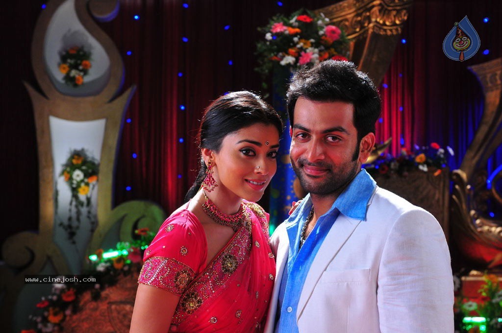 Raja Pokkiri Raja Tamil Movie Stills - 11 / 71 photos