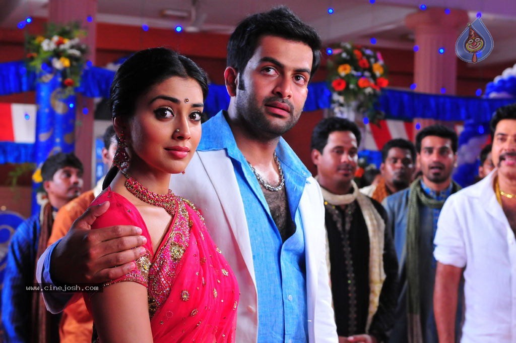 Raja Pokkiri Raja Tamil Movie Stills - 20 / 71 photos