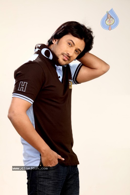 Raja, Sanchita Padukone Latest Movie Pics - 10 / 19 photos