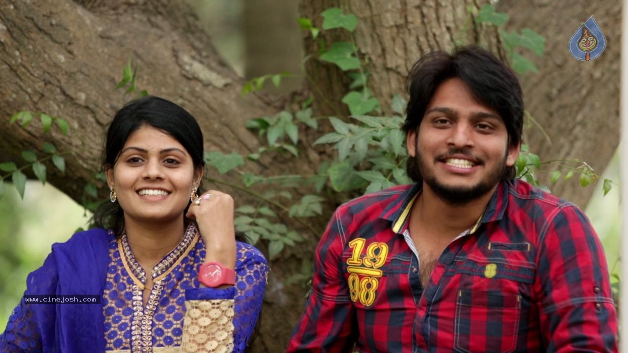 Rajahmundry ki 50 KM Dooramlo Movie Photos - 24 / 58 photos