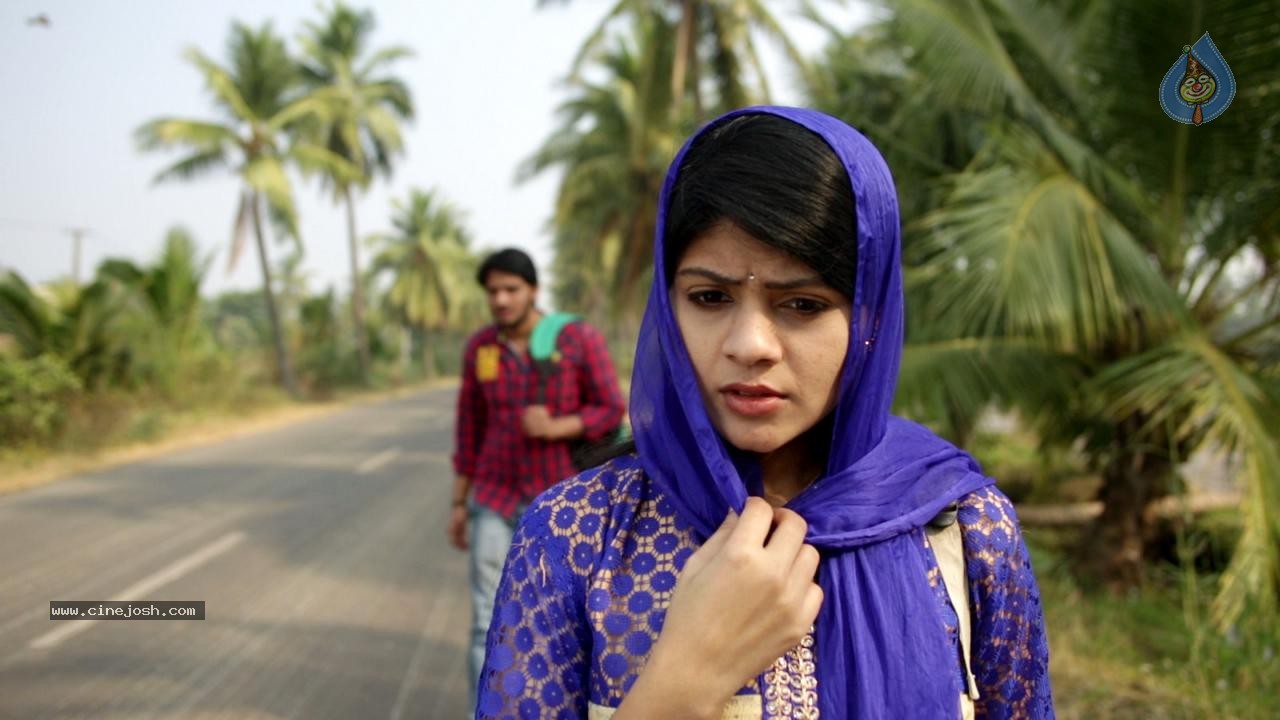 Rajahmundry ki 50 KM Dooramlo Movie Photos - 27 / 58 photos