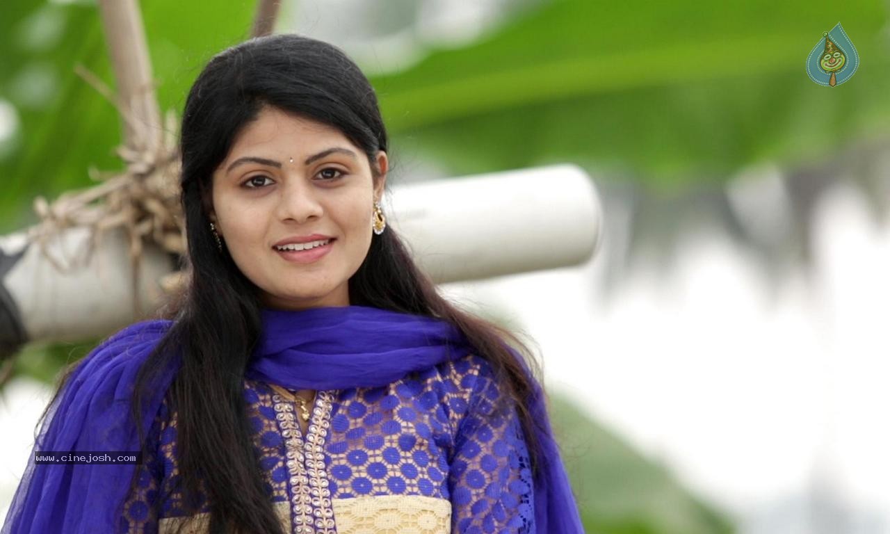 Rajahmundry ki 50 KM Dooramlo Movie Stills - 3 / 14 photos