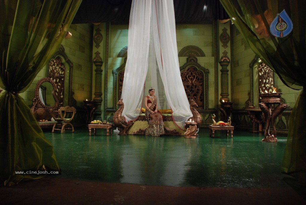 Rajakota Rahasyam Movie Photos - 129 / 148 photos