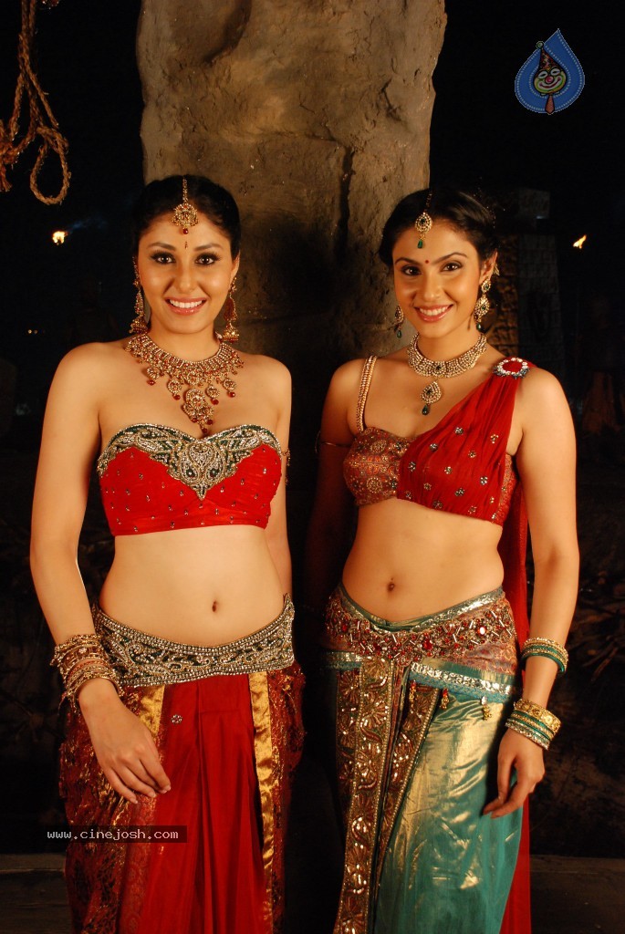 Rajakota Rahasyam Movie Photos - 135 / 148 photos