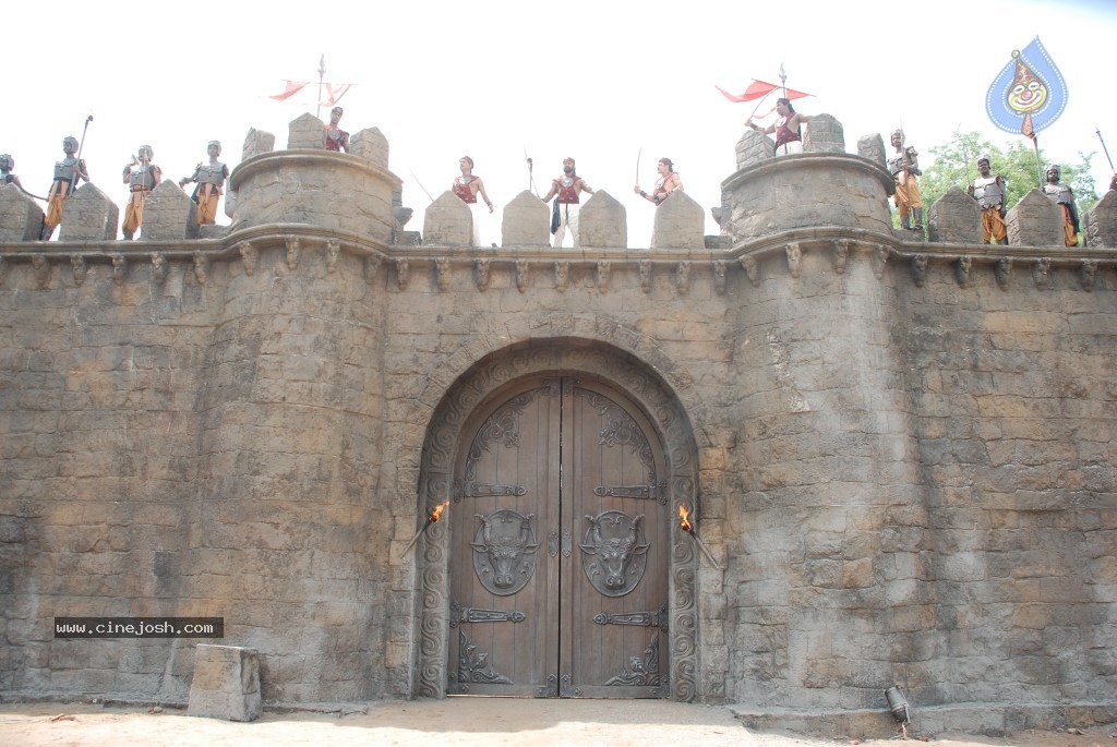 Rajakota Rahasyam Movie Photos - 139 / 148 photos