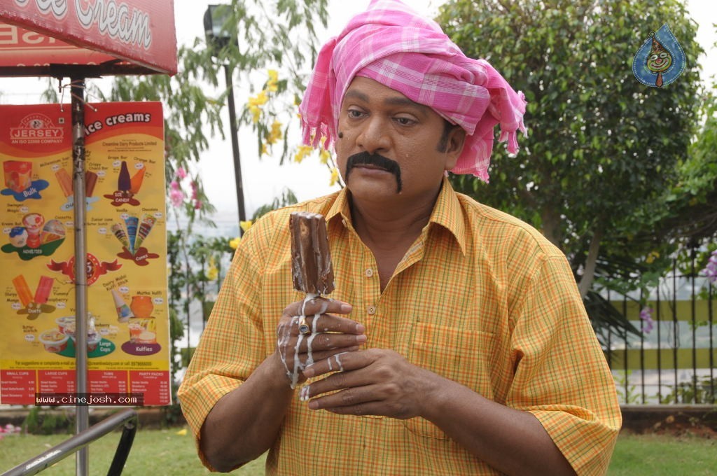 Rajendra Prasad Stills in Lovely Movie - 16 / 39 photos