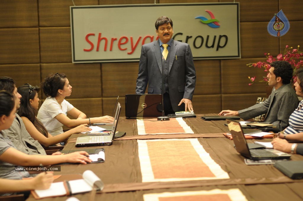 Rajendra Prasad Stills in Lovely Movie - 22 / 39 photos