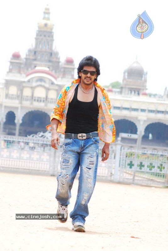 Rajini From Rajahmundry Movie Stills - 22 / 41 photos