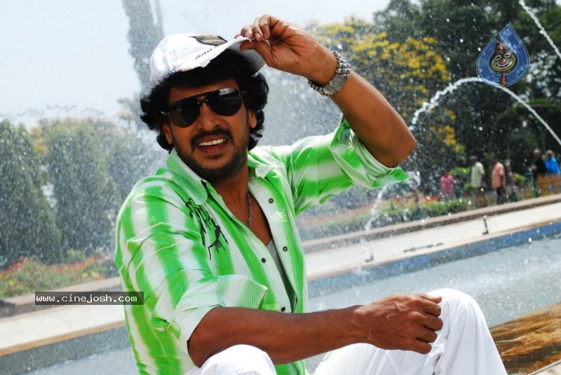 Rajini From Rajahmundry Movie Stills - 39 / 41 photos