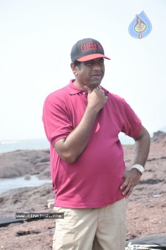 Rakshana Movie Stills  - 9 / 54 photos