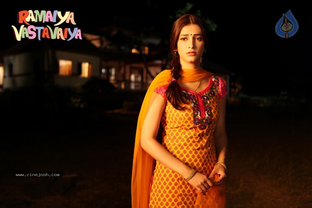 Ramaiya Vastavaiya Stills n Posters - 70 / 283 photos