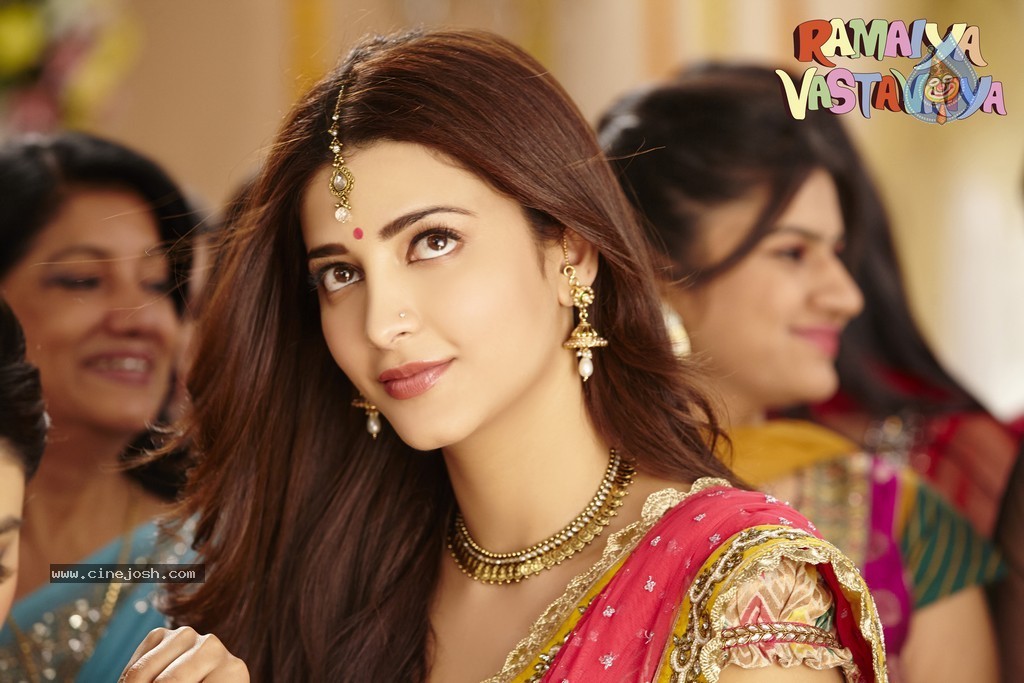 Ramaiya Vastavaiya Stills n Posters - 83 / 283 photos