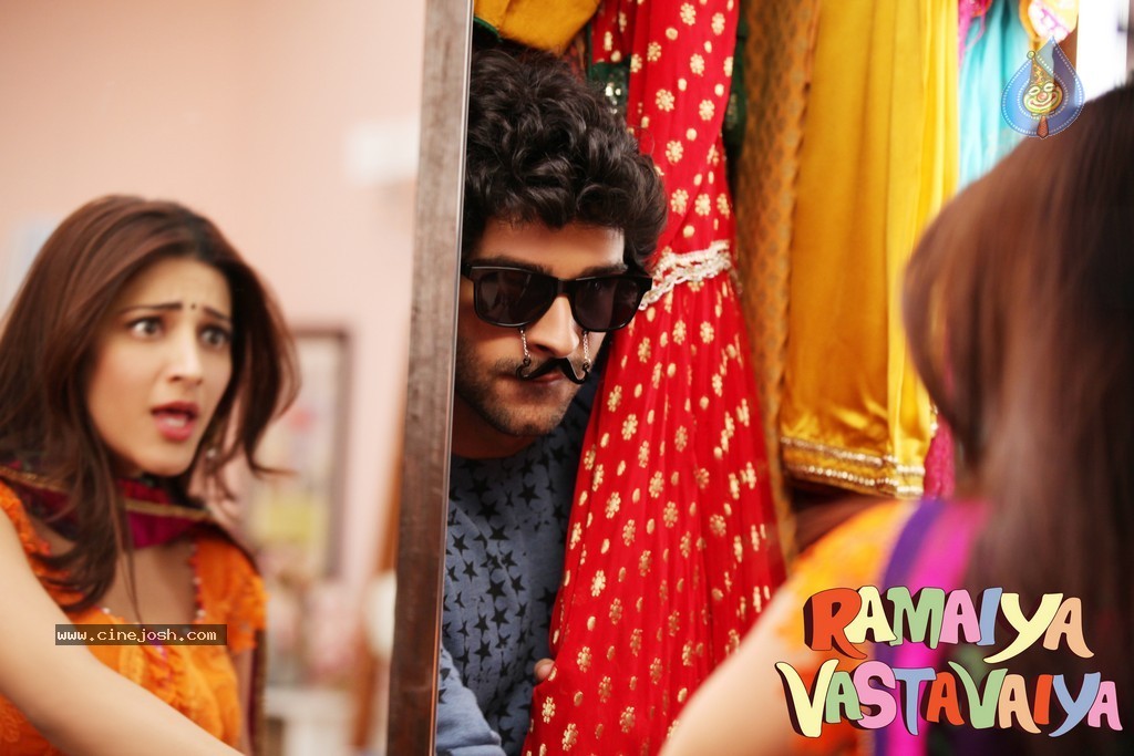 Ramaiya Vastavaiya Stills n Posters - 90 / 283 photos